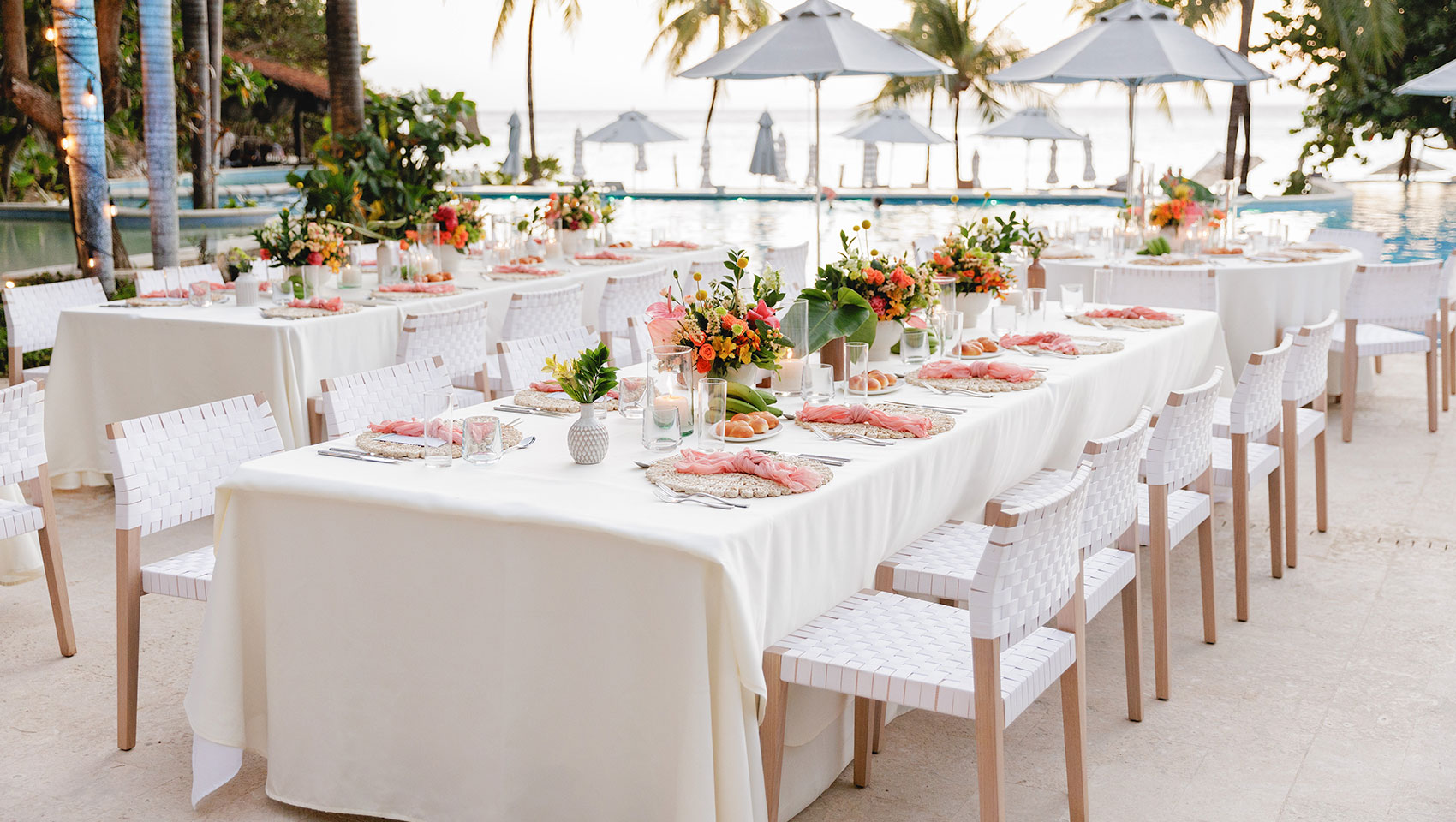 outdoor reception tablescape by the pool