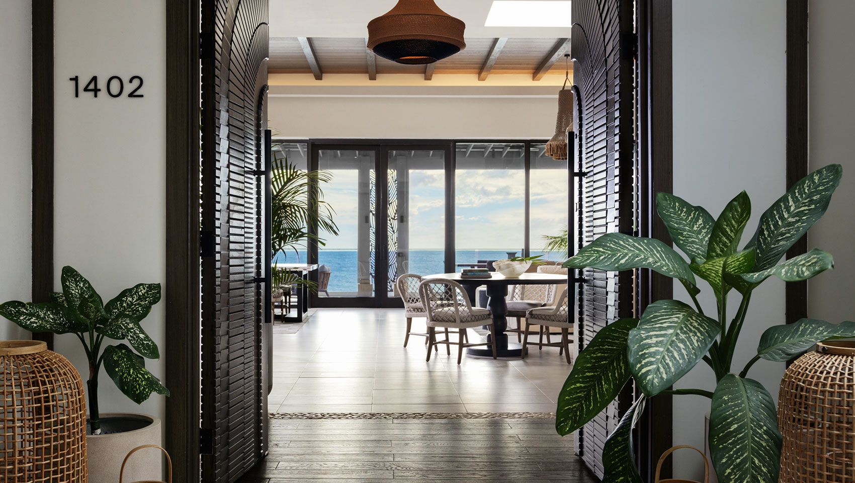Entrance with view Beachfront Penthouse at Kimpton Grand Roatan Resort