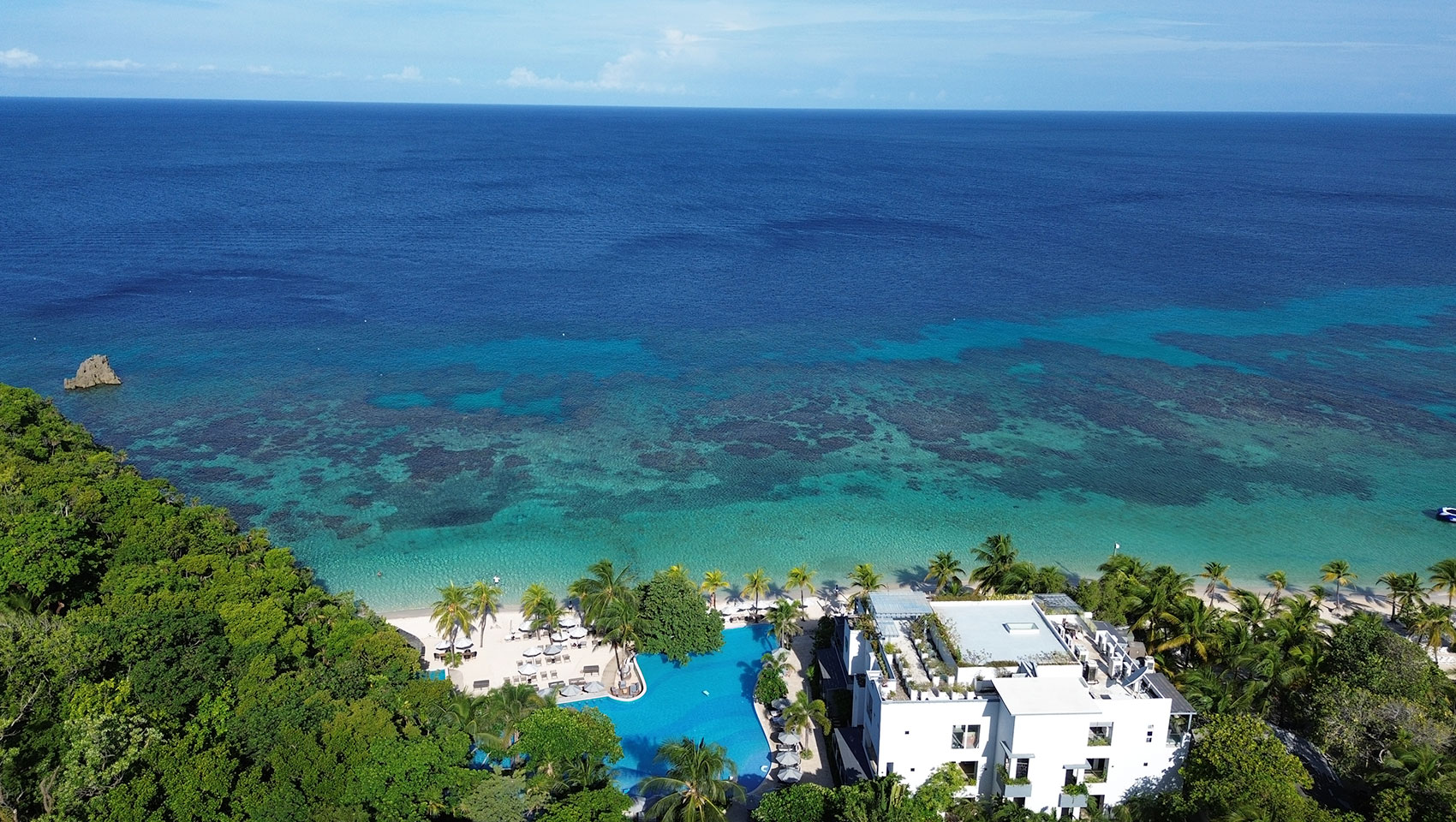 Aerial pool and ocean view of Grand Roatan