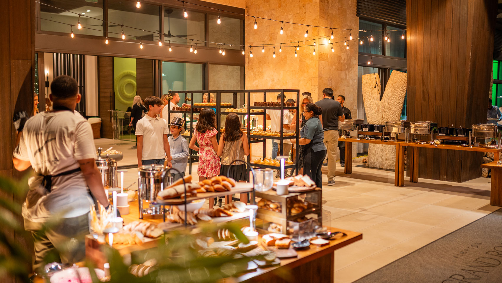 Holiday buffet at Kimpton Grand Roatan