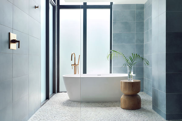 Soaking tub in the 1 King Premium Soaking Tub - Canopy View at Kimpton Grand Roatan Resort